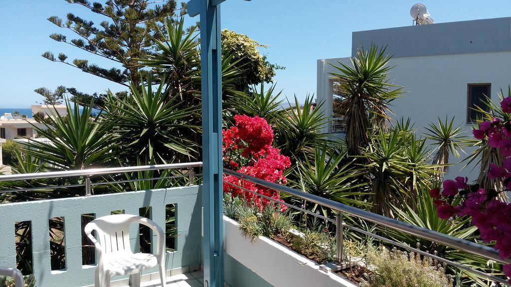 Hotel Kleopatra Stalos Exterior photo