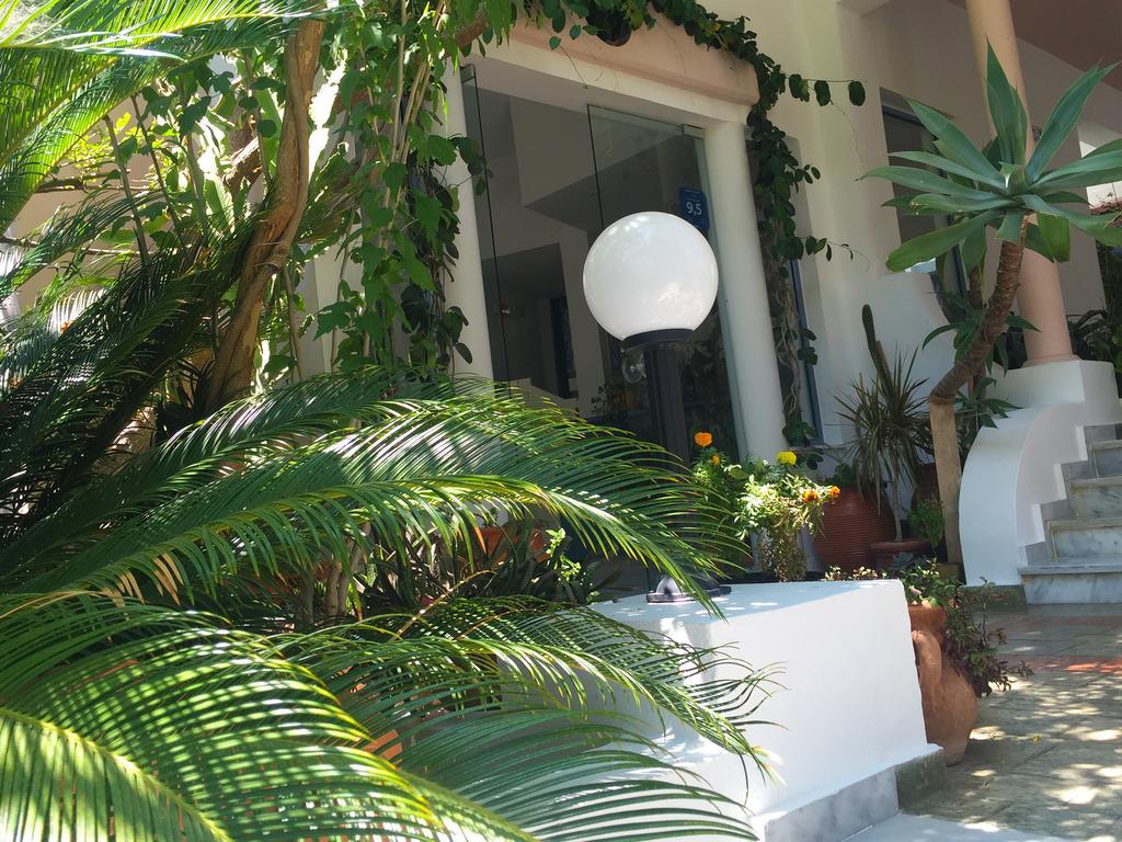 Hotel Kleopatra Stalos Exterior photo